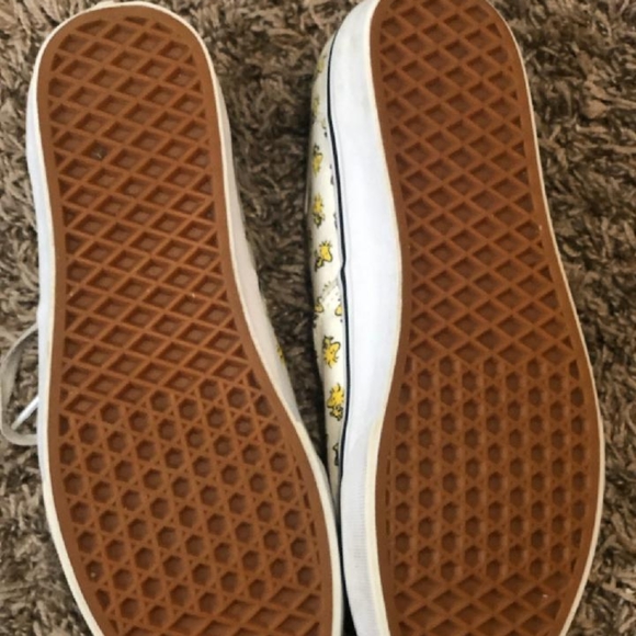 Peanut Vans - Picture 2 of 2